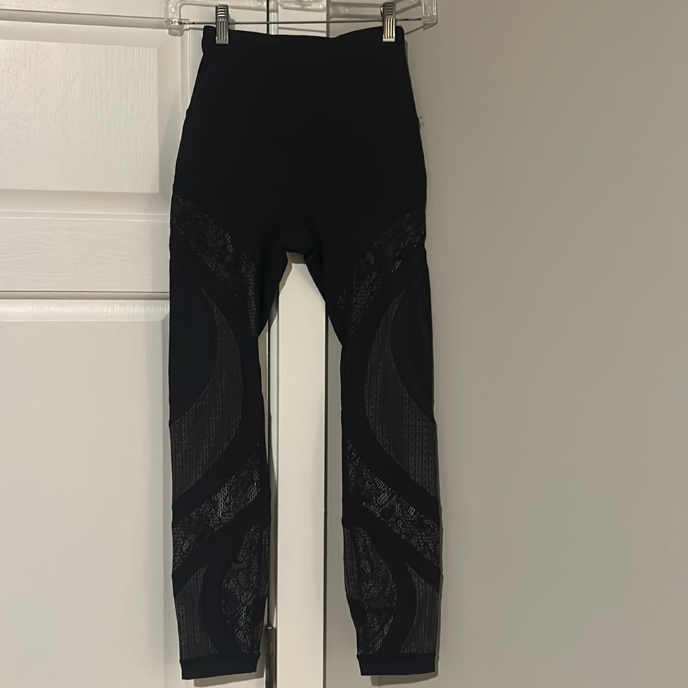 size 4 lulu leggings